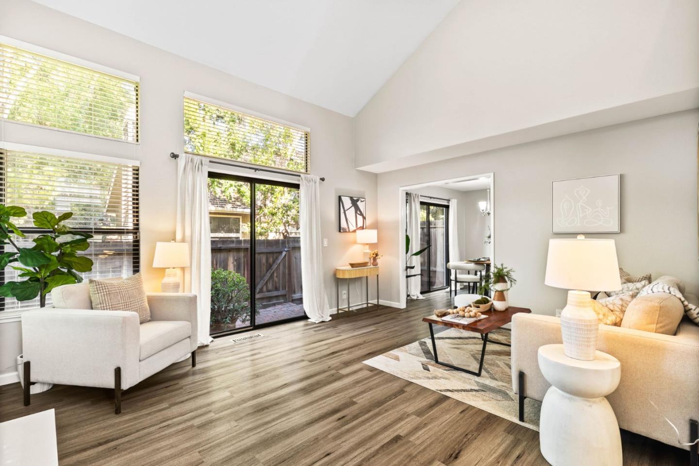 Detail Gallery Image 4 of 33 For 2487 Rebecca Lynn Way, Santa Clara,  CA 95050 - 2 Beds | 2/1 Baths