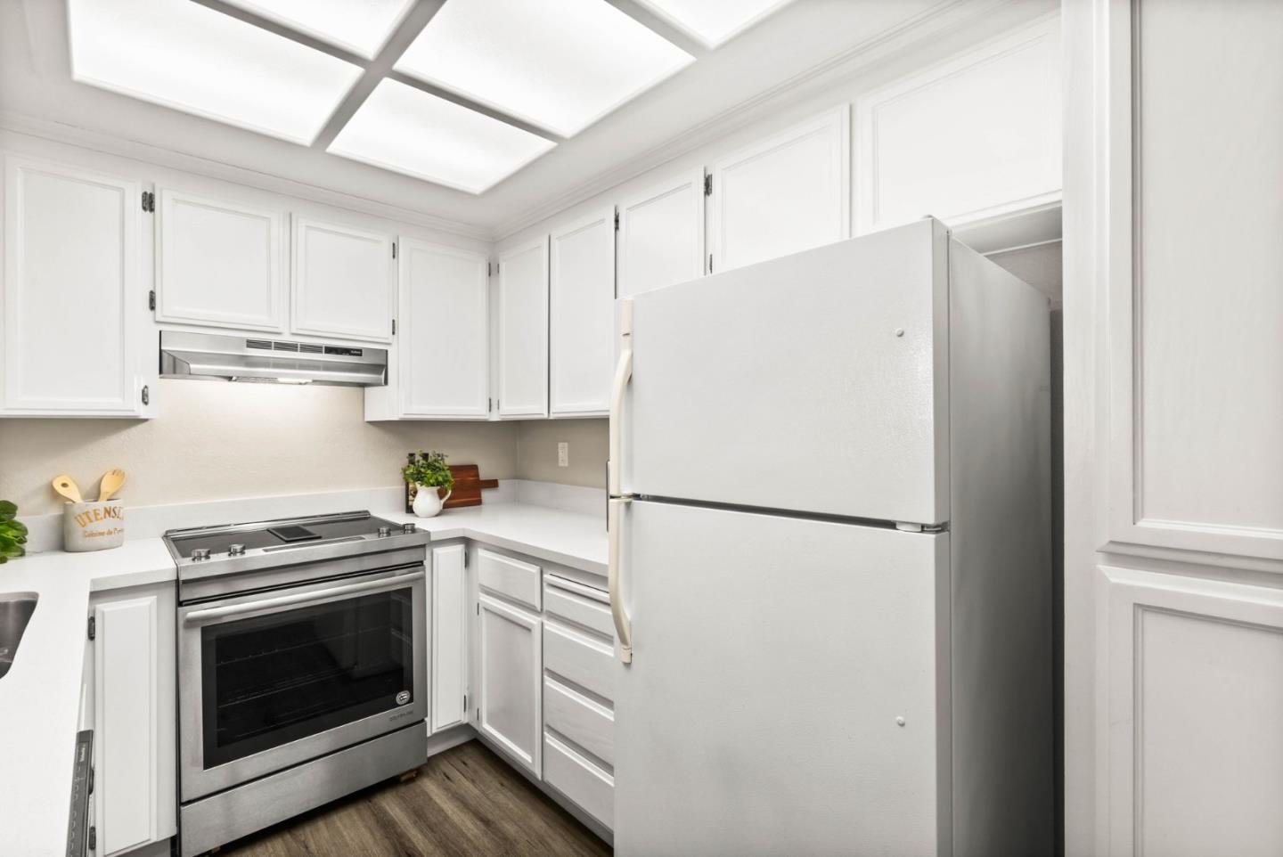 Detail Gallery Image 9 of 33 For 2487 Rebecca Lynn Way, Santa Clara,  CA 95050 - 2 Beds | 2/1 Baths