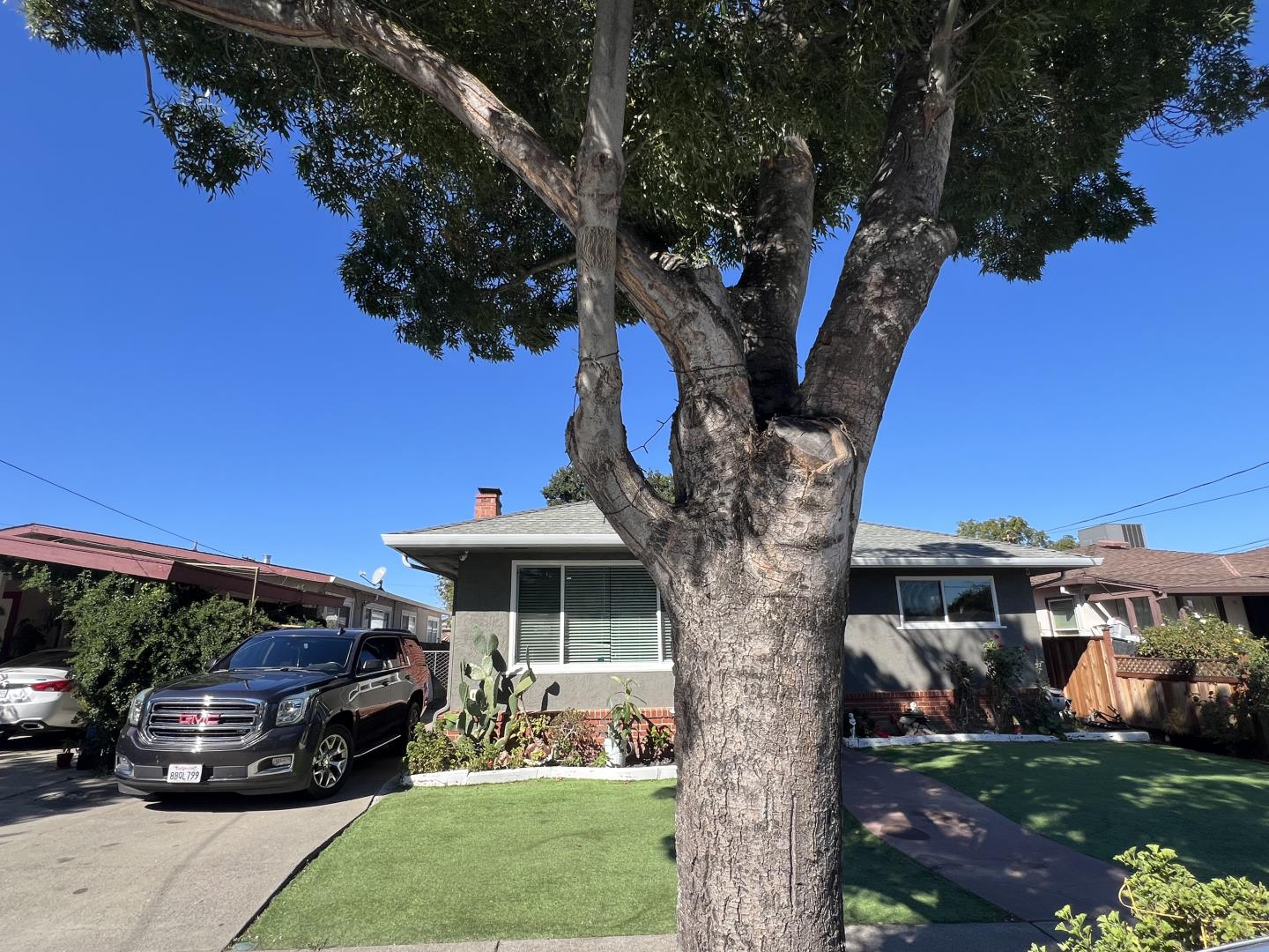 Detail Gallery Image 6 of 54 For 102 Dimaggio Ave, Pittsburg,  CA 94565 - 3 Beds | 2 Baths