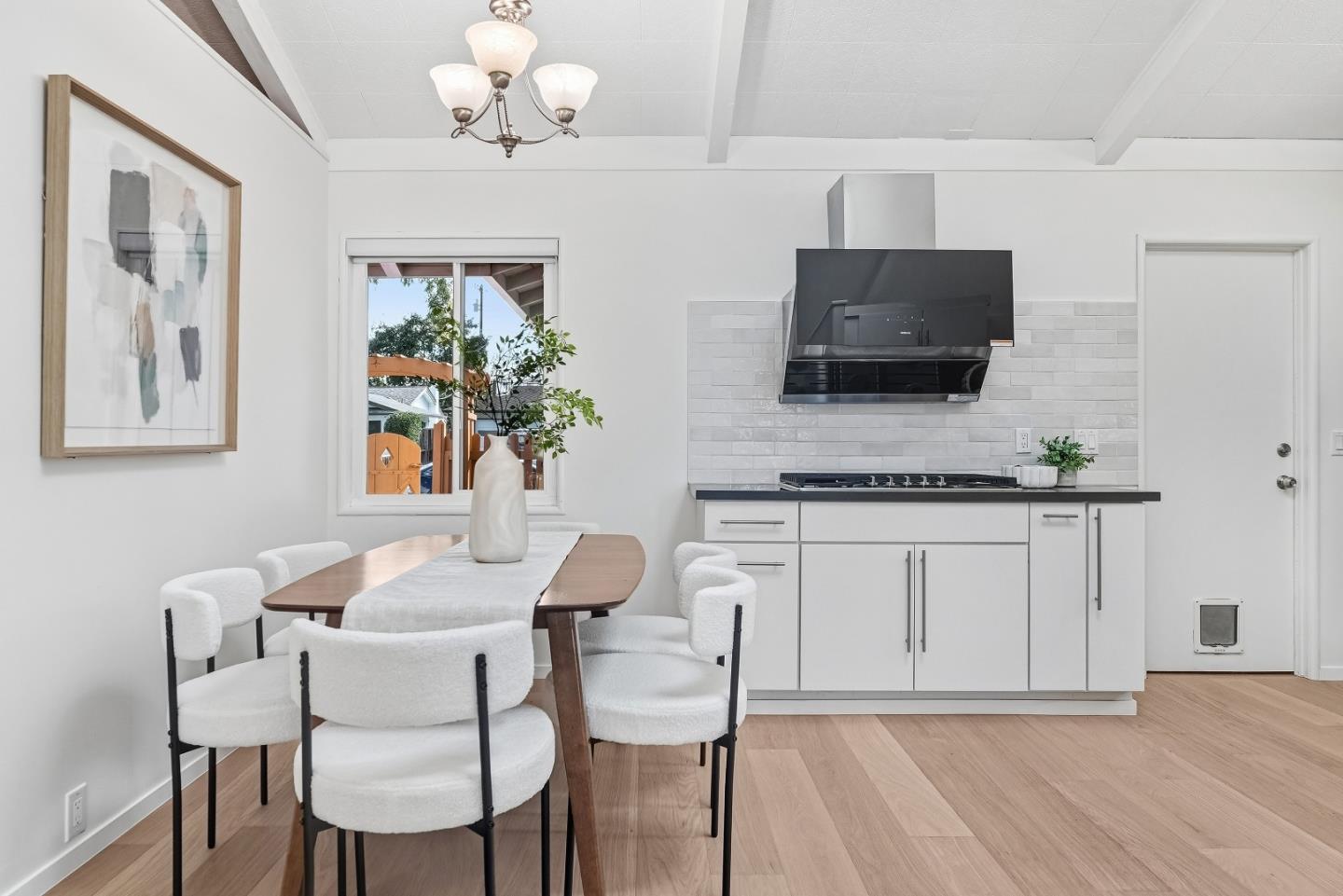 Detail Gallery Image 12 of 45 For 1155 W Mc Kinley Ave, Sunnyvale,  CA 94086 - 3 Beds | 2 Baths