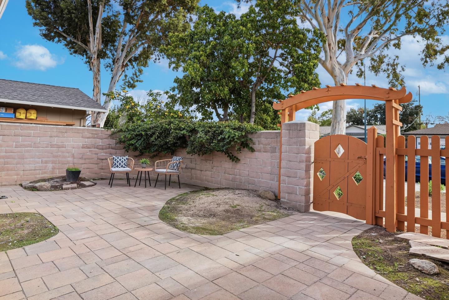 Detail Gallery Image 2 of 45 For 1155 W Mc Kinley Ave, Sunnyvale,  CA 94086 - 3 Beds | 2 Baths