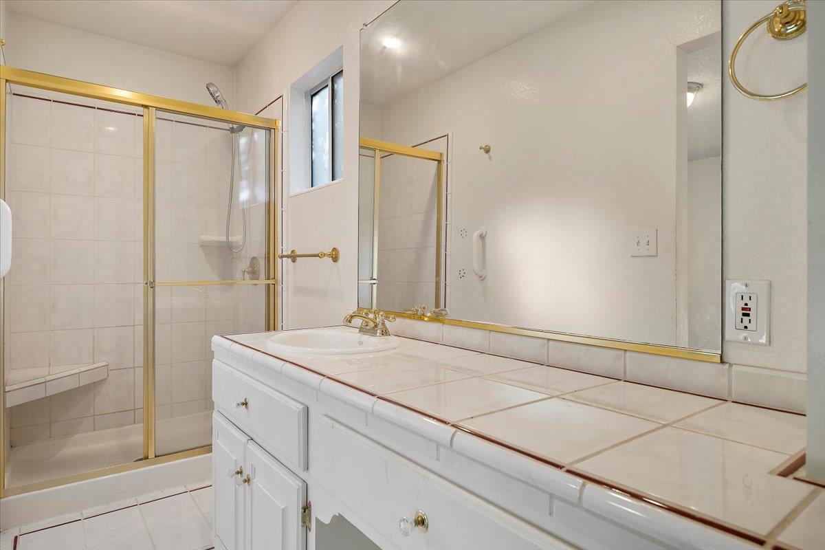 Detail Gallery Image 16 of 21 For 2114 Ardis Dr, San Jose,  CA 95125 - 4 Beds | 2 Baths