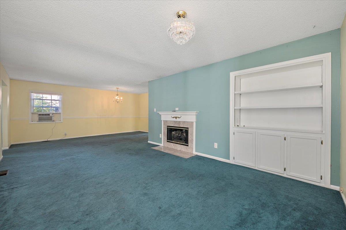 Detail Gallery Image 4 of 21 For 2114 Ardis Dr, San Jose,  CA 95125 - 4 Beds | 2 Baths