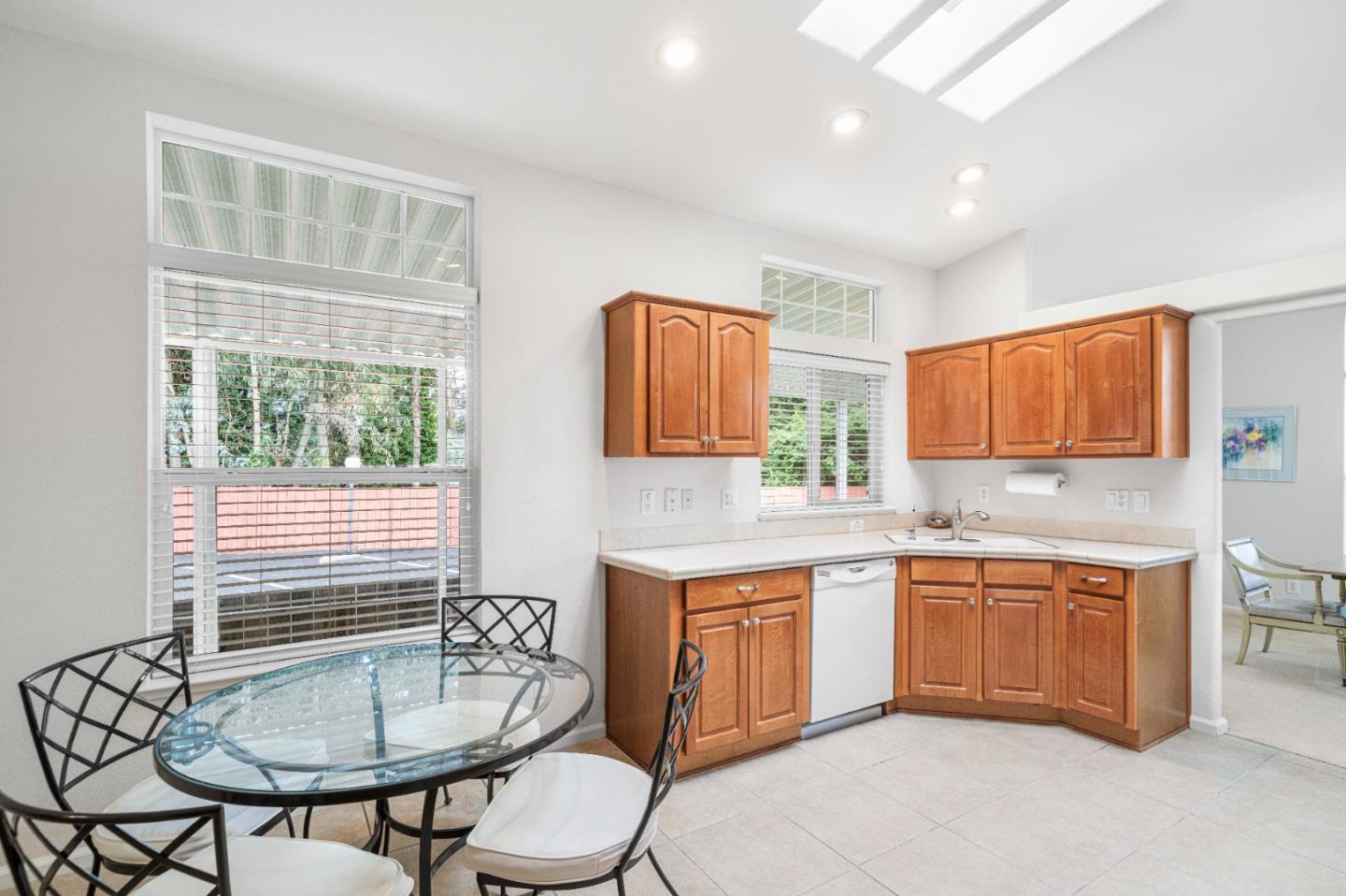 Detail Gallery Image 15 of 52 For 2655 Brommer St #14,  Santa Cruz,  CA 95062 - 3 Beds | 2 Baths