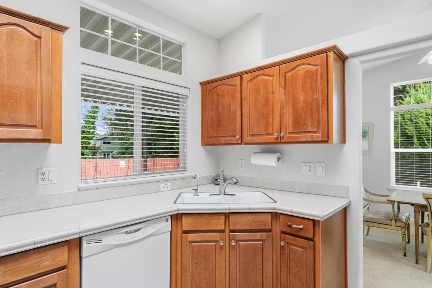 Detail Gallery Image 16 of 52 For 2655 Brommer St #14,  Santa Cruz,  CA 95062 - 3 Beds | 2 Baths