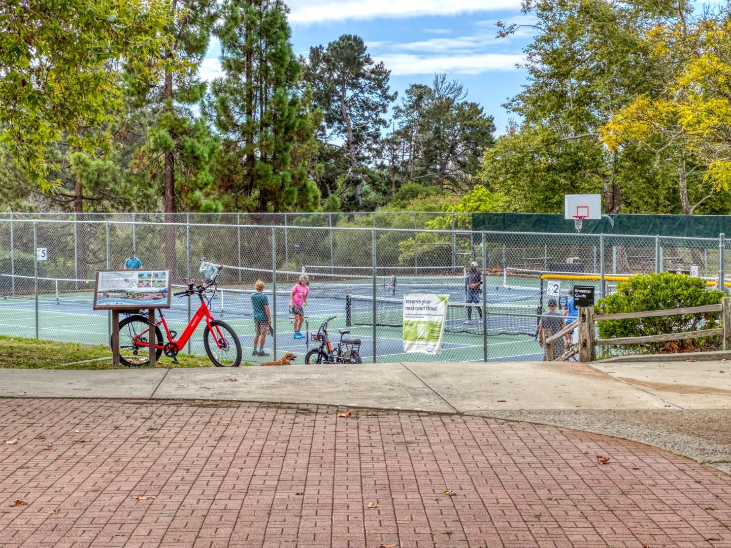 Detail Gallery Image 41 of 52 For 2655 Brommer St #14,  Santa Cruz,  CA 95062 - 3 Beds | 2 Baths