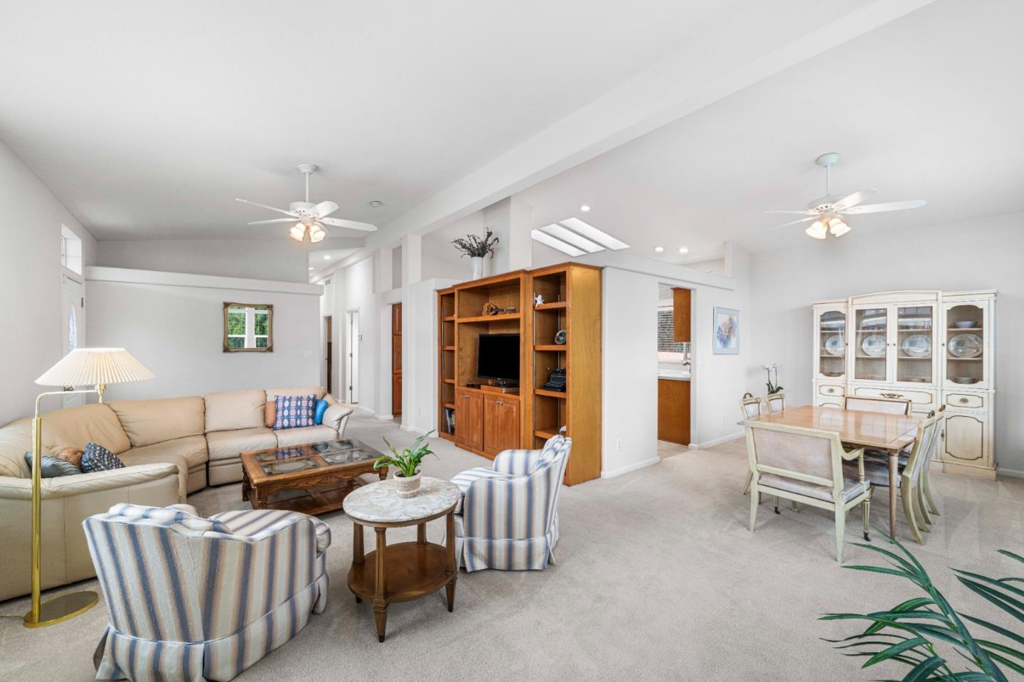 Detail Gallery Image 8 of 52 For 2655 Brommer St #14,  Santa Cruz,  CA 95062 - 3 Beds | 2 Baths