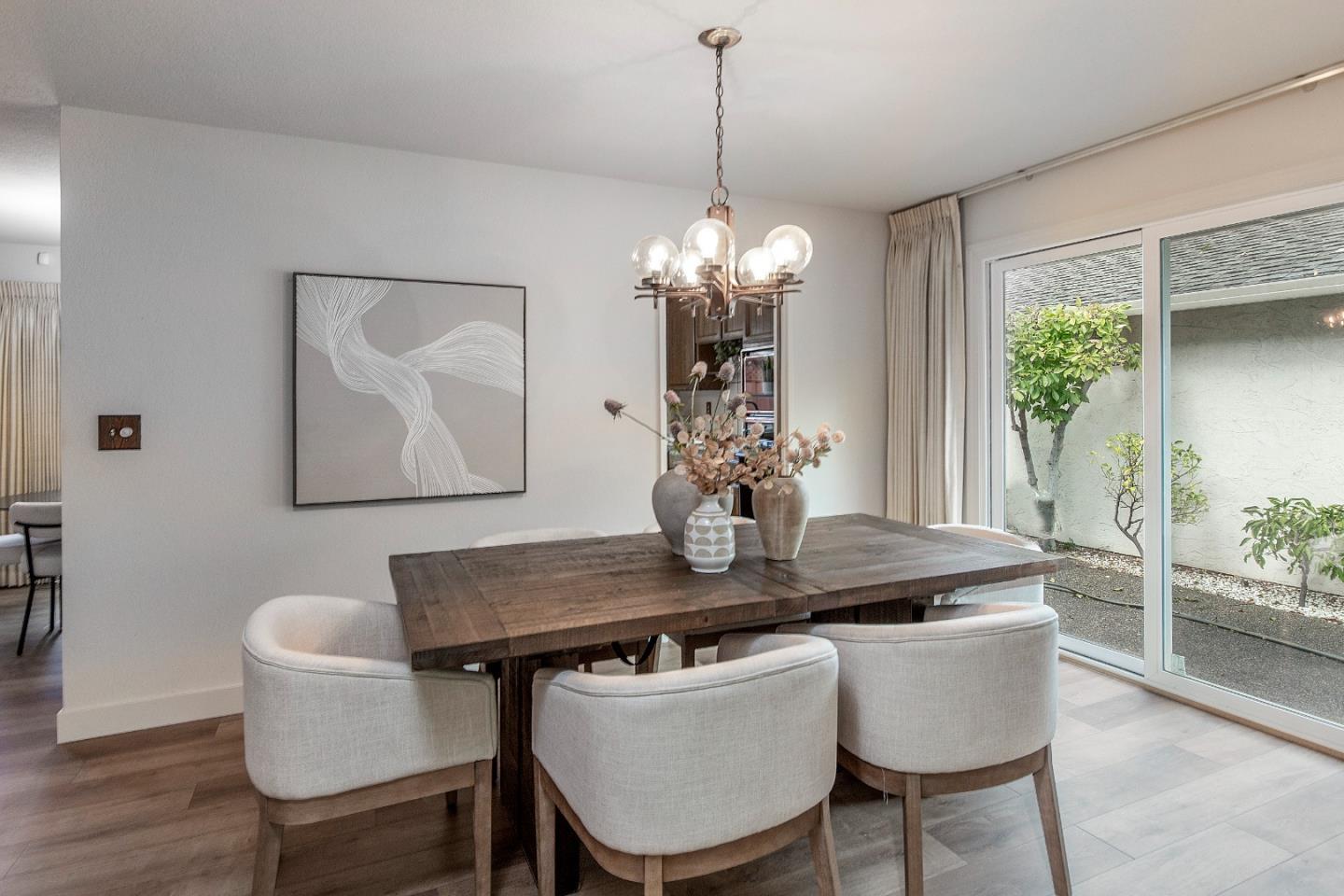 Detail Gallery Image 14 of 31 For 4815 Capistrano Ave, San Jose,  CA 95129 - 3 Beds | 2/1 Baths