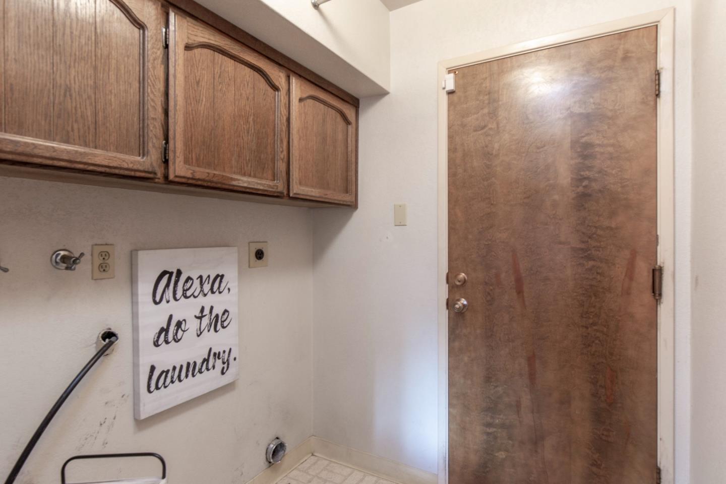 Detail Gallery Image 28 of 31 For 4815 Capistrano Ave, San Jose,  CA 95129 - 3 Beds | 2/1 Baths