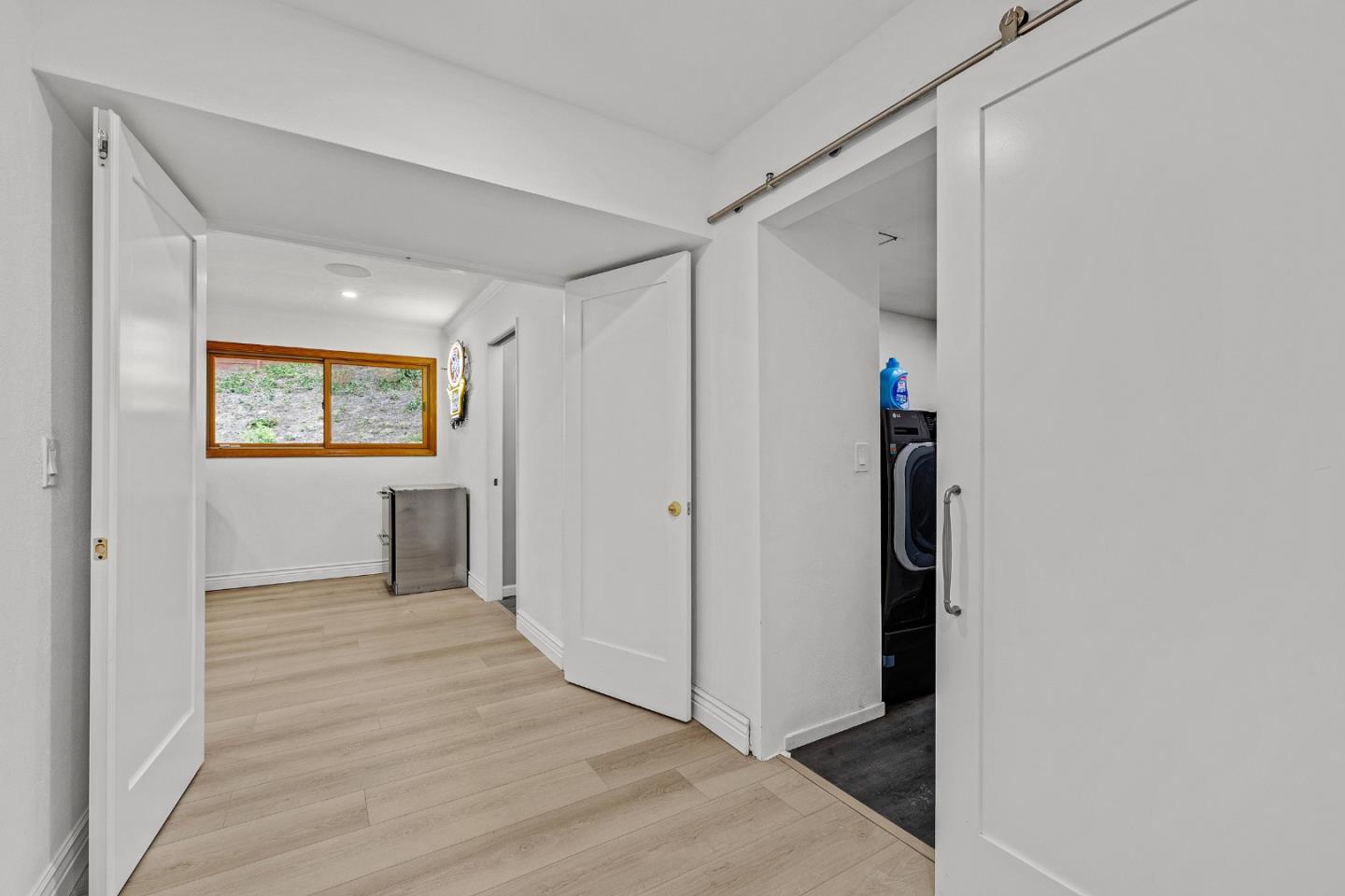 Detail Gallery Image 24 of 44 For 19 Elk Ct, Pacifica,  CA 94044 - 3 Beds | 3 Baths