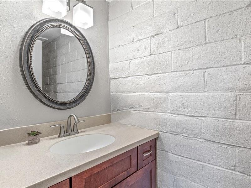 Detail Gallery Image 17 of 18 For 451 Dela Vina Ave #405,  Monterey,  CA 93940 - 2 Beds | 1/1 Baths