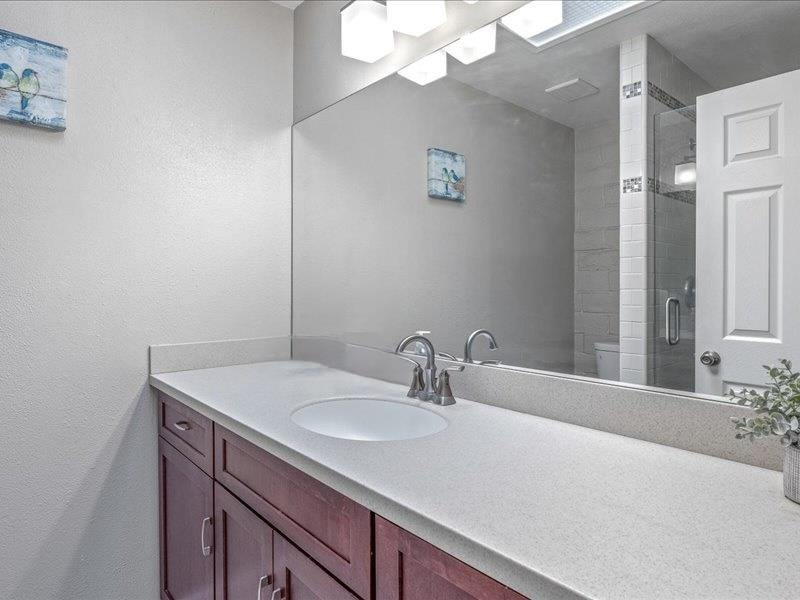 Detail Gallery Image 18 of 18 For 451 Dela Vina Ave #405,  Monterey,  CA 93940 - 2 Beds | 1/1 Baths