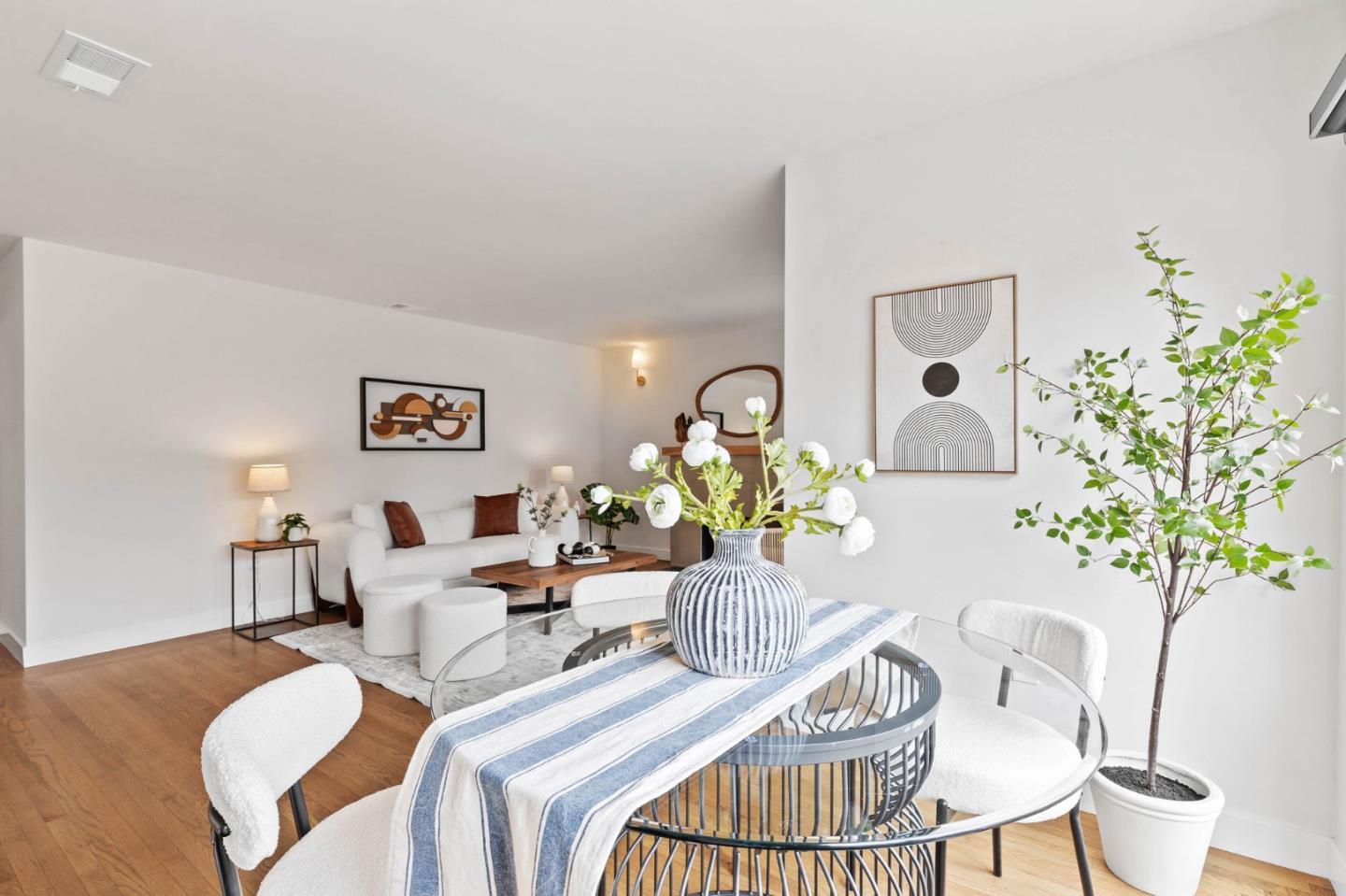 Detail Gallery Image 10 of 31 For 21476 Orange Ave, Castro Valley,  CA 94546 - 3 Beds | 2/1 Baths