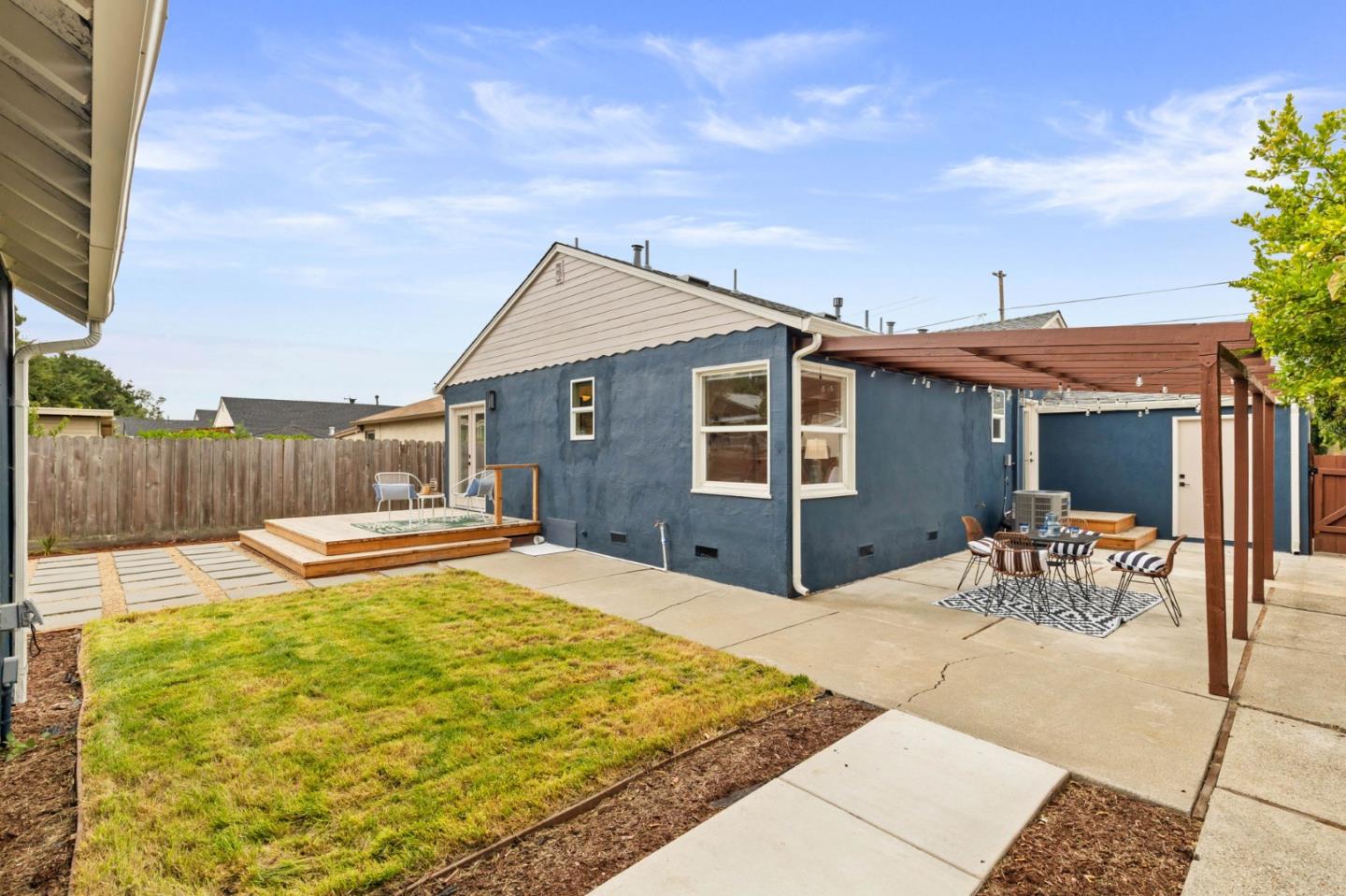 Detail Gallery Image 31 of 31 For 21476 Orange Ave, Castro Valley,  CA 94546 - 3 Beds | 2/1 Baths