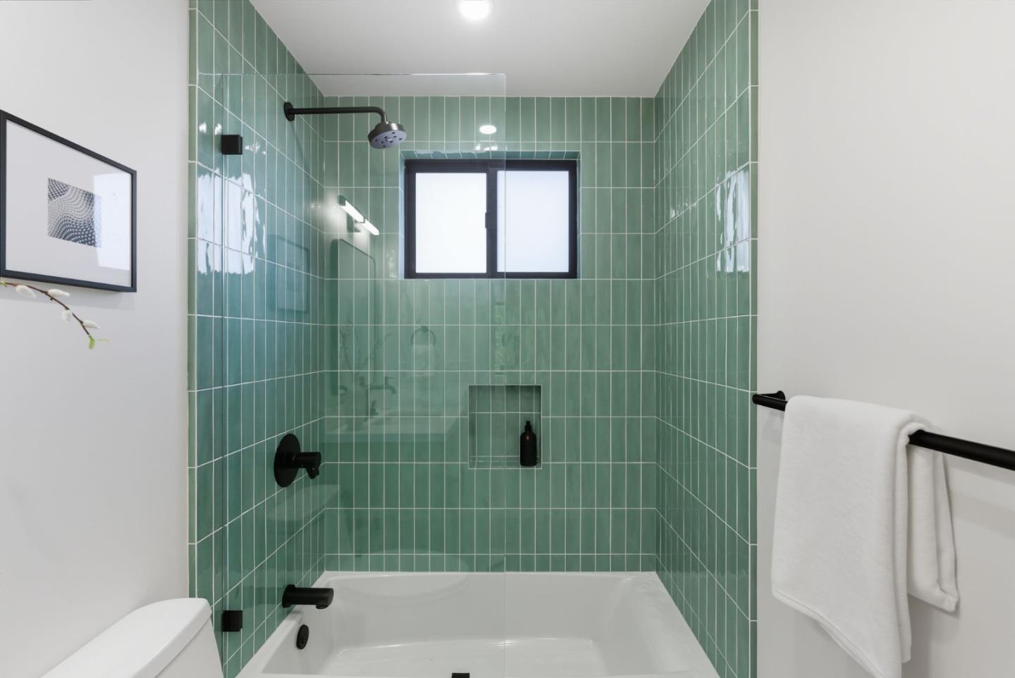 Detail Gallery Image 23 of 46 For 2766 Carolina Ave, Redwood City,  CA 94061 - 4 Beds | 3 Baths