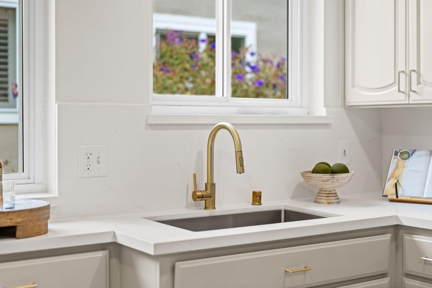 Detail Gallery Image 20 of 69 For 2475 Fernwood Ave, San Jose,  CA 95128 - 3 Beds | 1 Baths