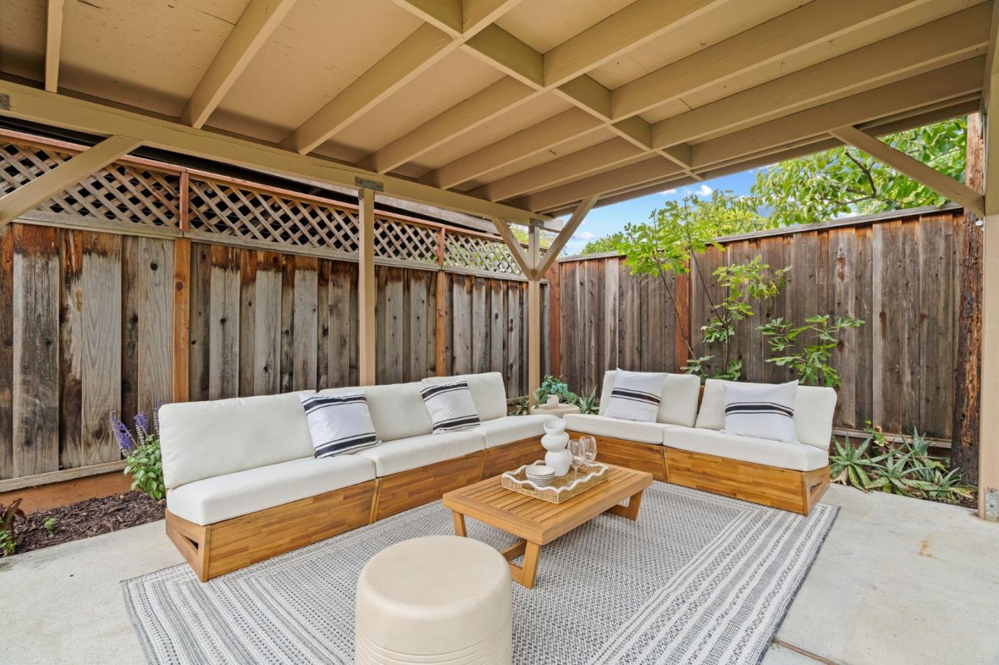 Detail Gallery Image 38 of 69 For 2475 Fernwood Ave, San Jose,  CA 95128 - 3 Beds | 1 Baths