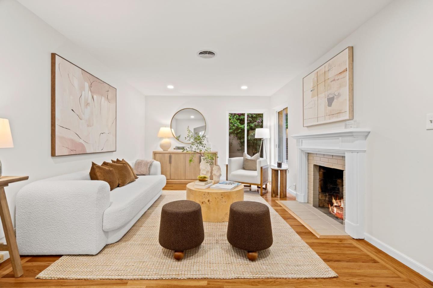 Detail Gallery Image 4 of 69 For 2475 Fernwood Ave, San Jose,  CA 95128 - 3 Beds | 1 Baths