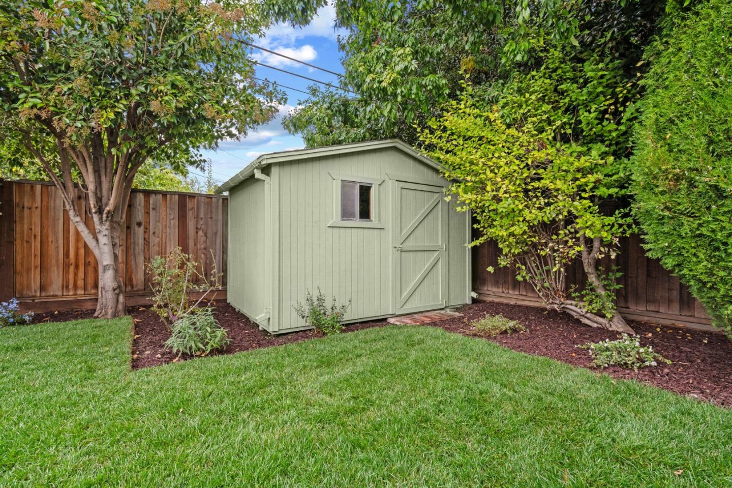 Detail Gallery Image 43 of 69 For 2475 Fernwood Ave, San Jose,  CA 95128 - 3 Beds | 1 Baths