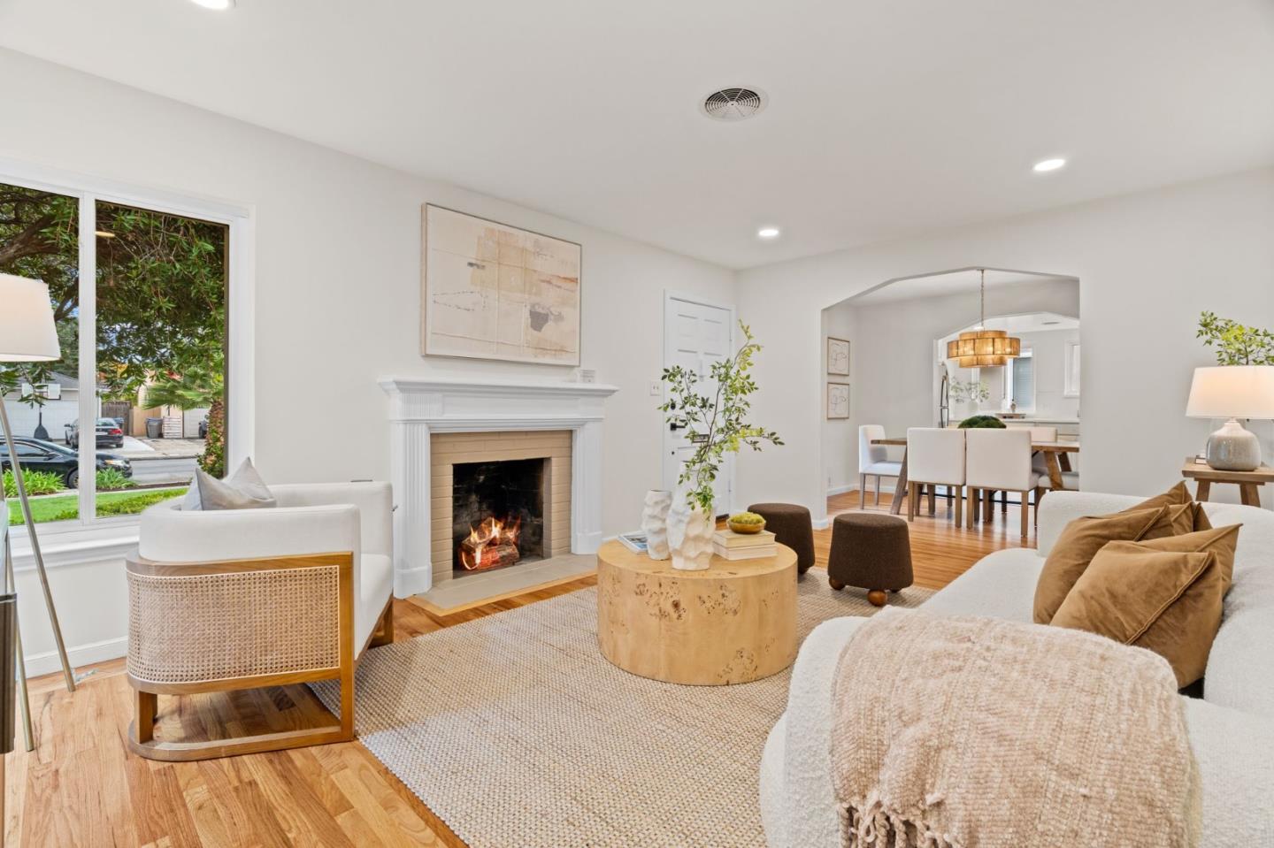 Detail Gallery Image 5 of 69 For 2475 Fernwood Ave, San Jose,  CA 95128 - 3 Beds | 1 Baths