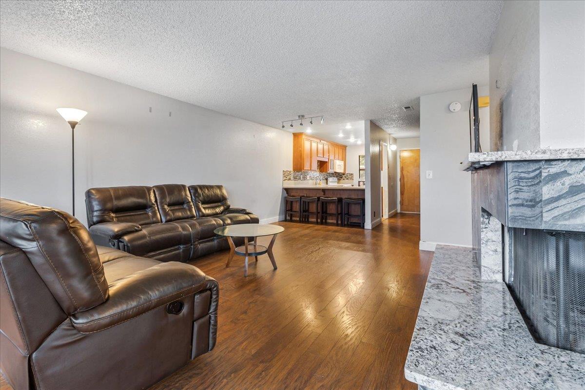 Detail Gallery Image 21 of 31 For 166 Kern St #19,  Salinas,  CA 93905 - 1 Beds | 2 Baths