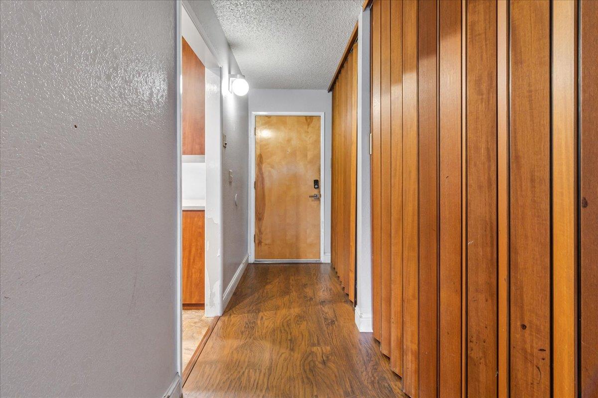 Detail Gallery Image 8 of 31 For 166 Kern St #19,  Salinas,  CA 93905 - 1 Beds | 2 Baths