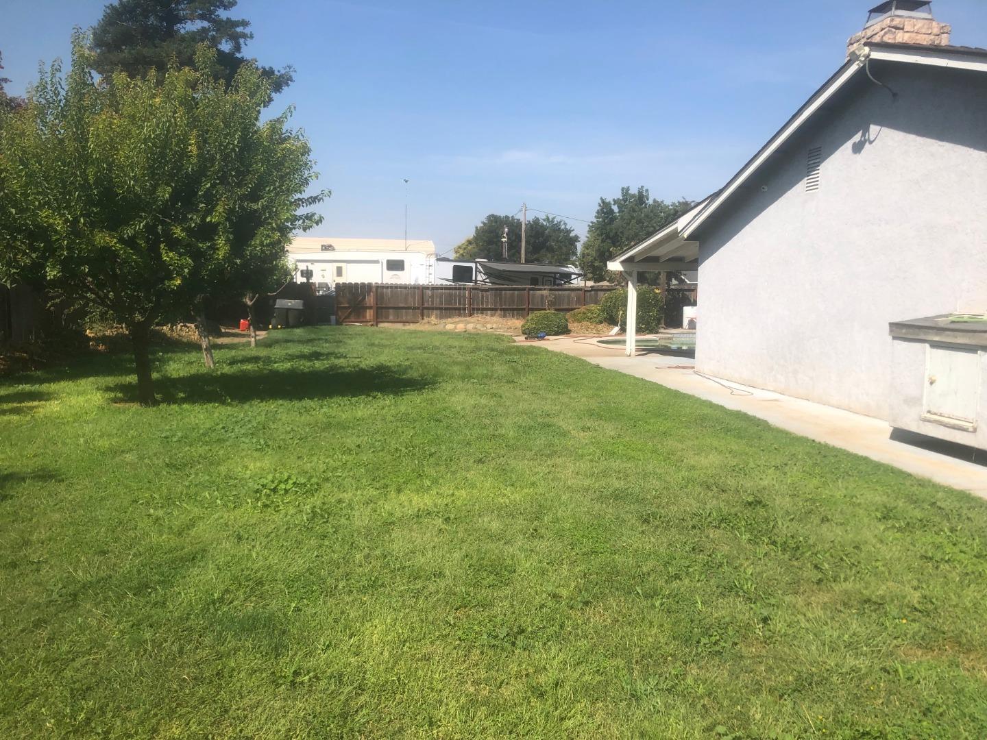 Detail Gallery Image 6 of 13 For 628 Williams Ave, Turlock,  CA 95380 - 4 Beds | 4 Baths