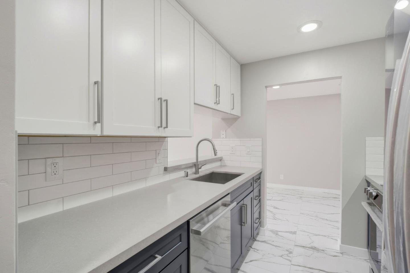 Detail Gallery Image 12 of 45 For 39975 Cedar Blvd #136,  Newark,  CA 94560 - 2 Beds | 2 Baths