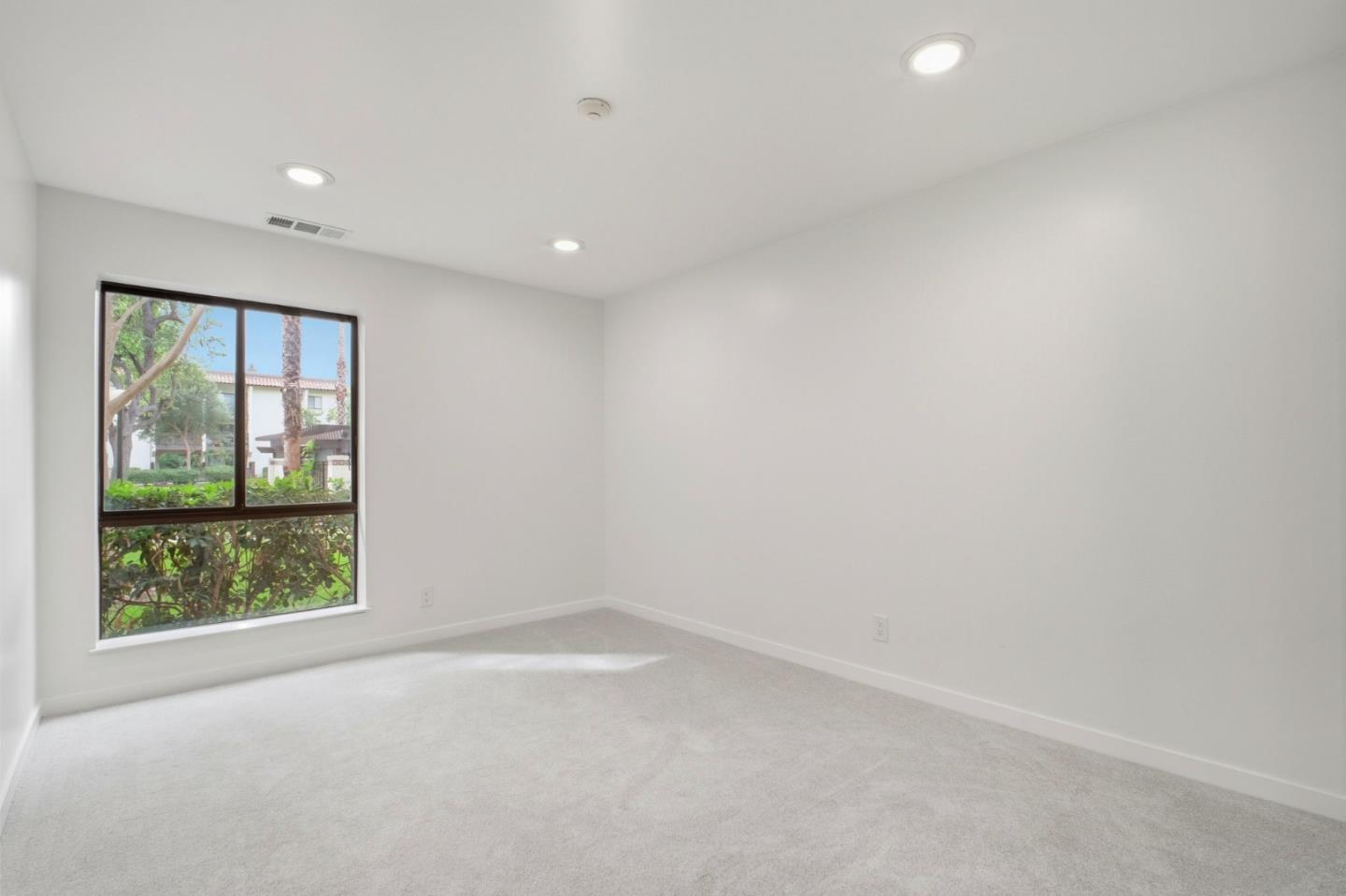 Detail Gallery Image 20 of 45 For 39975 Cedar Blvd #136,  Newark,  CA 94560 - 2 Beds | 2 Baths