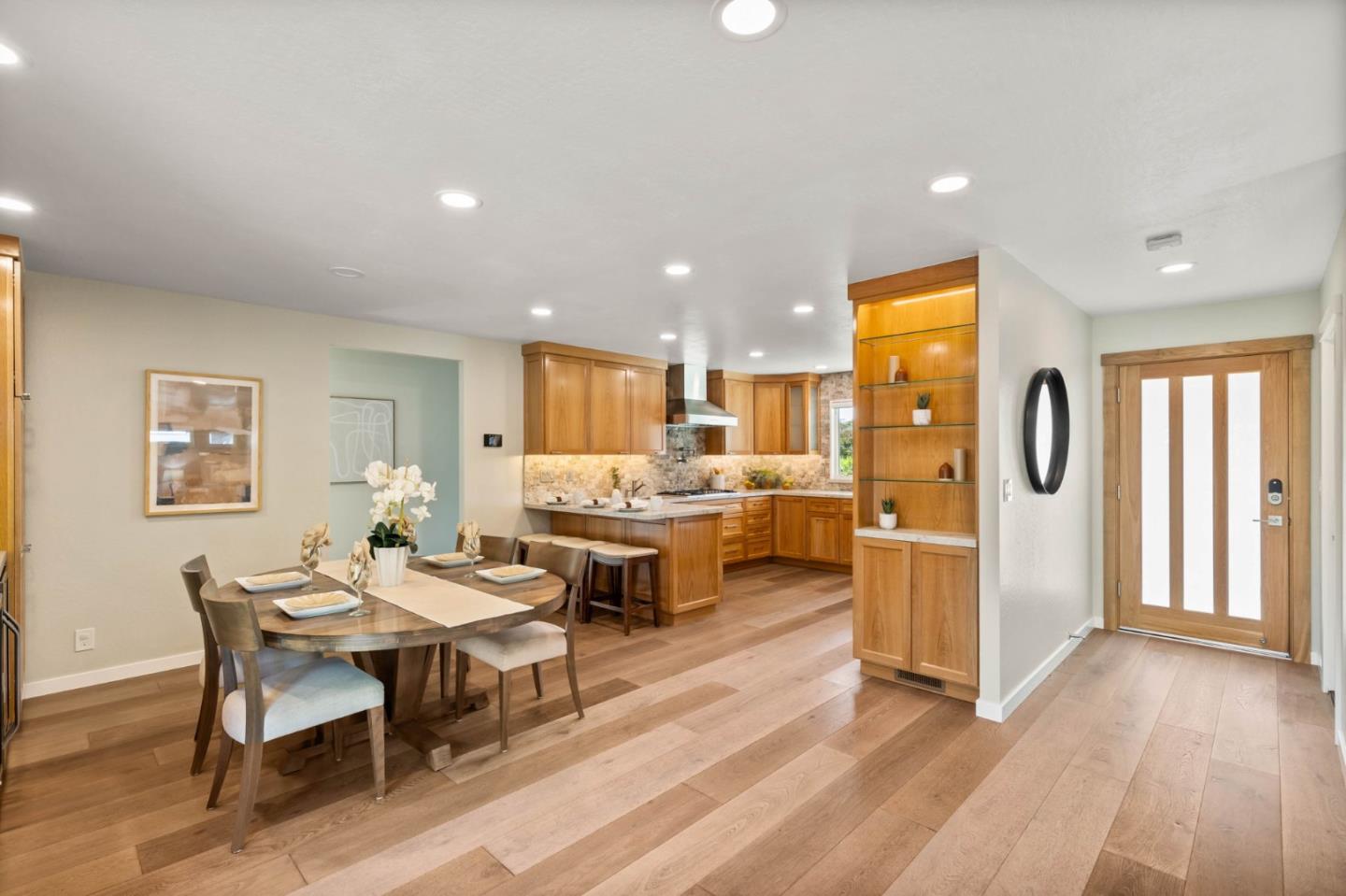 Detail Gallery Image 3 of 36 For 2772 Quinto Way, San Jose,  CA 95124 - 4 Beds | 2 Baths