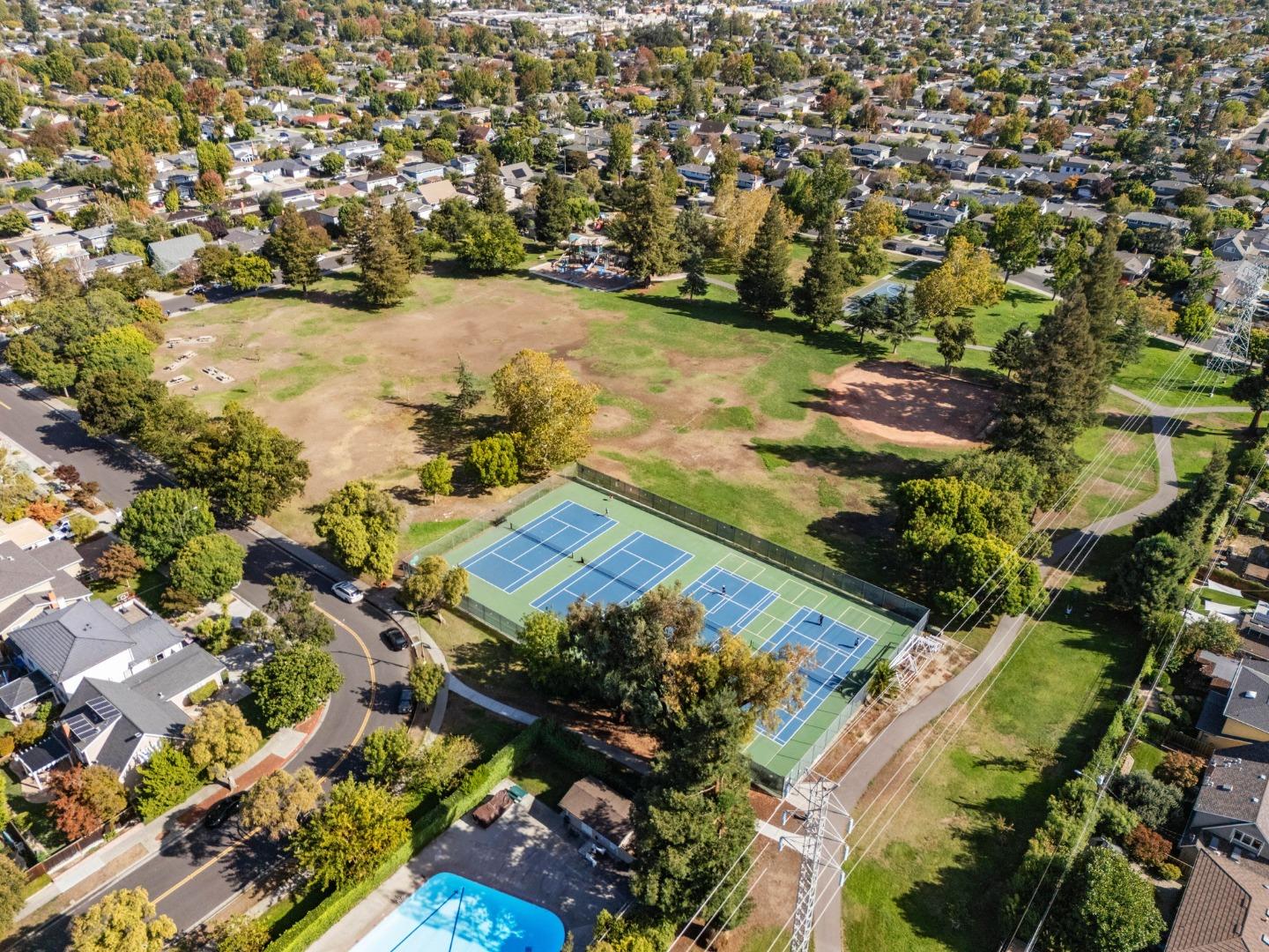 Detail Gallery Image 35 of 36 For 2772 Quinto Way, San Jose,  CA 95124 - 4 Beds | 2 Baths