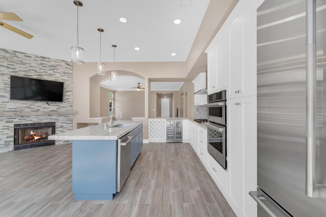 Detail Gallery Image 15 of 33 For 15 Stony Brook Cir, Salinas,  CA 93906 - 4 Beds | 3 Baths