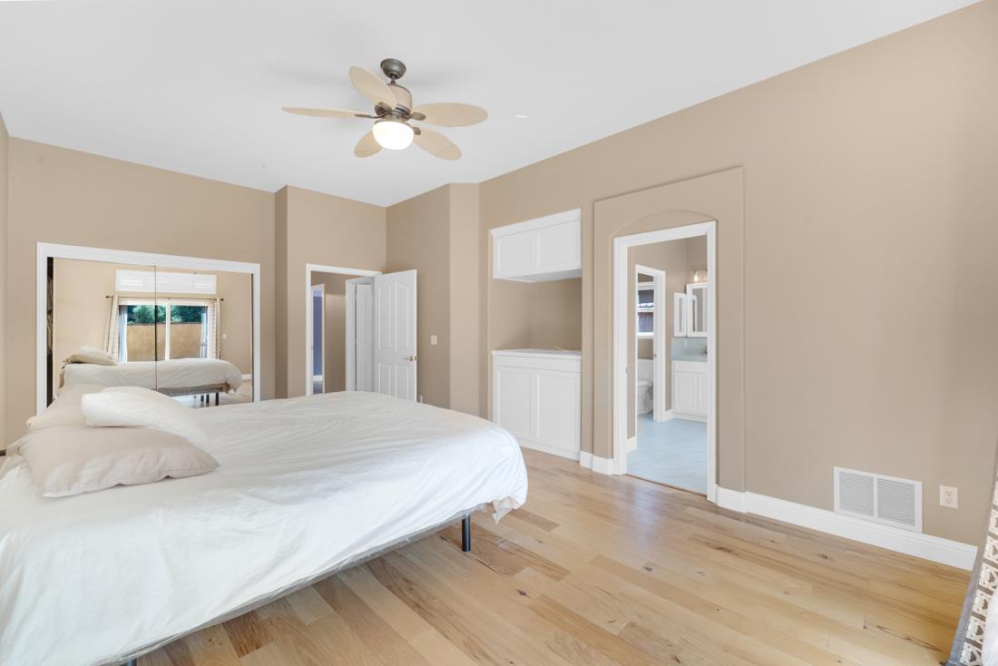 Detail Gallery Image 18 of 33 For 15 Stony Brook Cir, Salinas,  CA 93906 - 4 Beds | 3 Baths