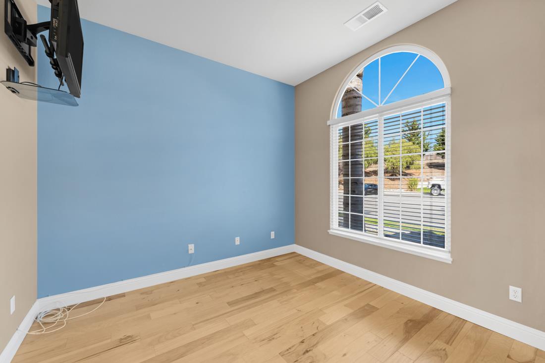 Detail Gallery Image 20 of 33 For 15 Stony Brook Cir, Salinas,  CA 93906 - 4 Beds | 3 Baths