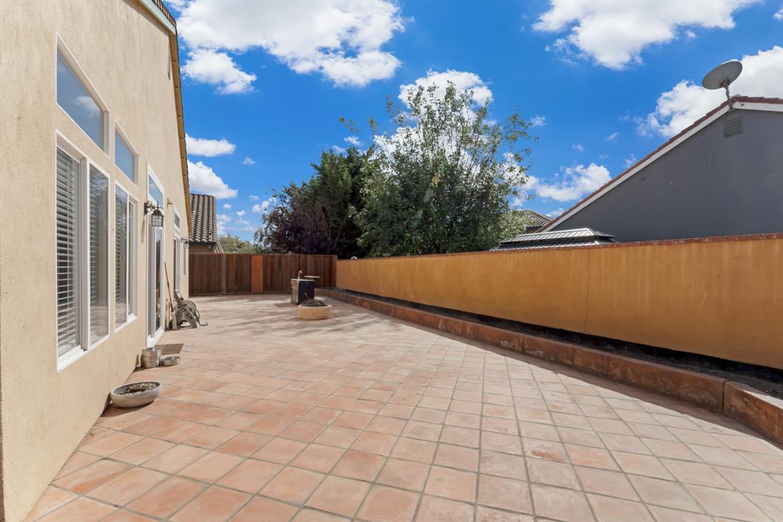 Detail Gallery Image 27 of 33 For 15 Stony Brook Cir, Salinas,  CA 93906 - 4 Beds | 3 Baths