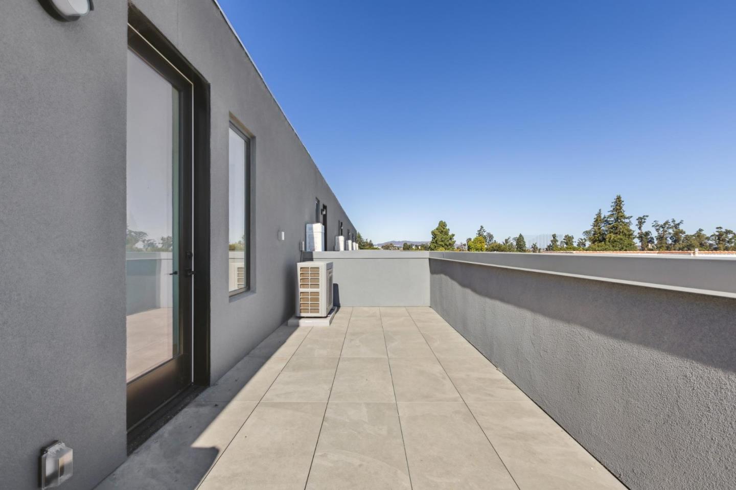 Detail Gallery Image 40 of 45 For 1433 Floribunda Ave #7,  Burlingame,  CA 94010 - 2 Beds | 2/1 Baths