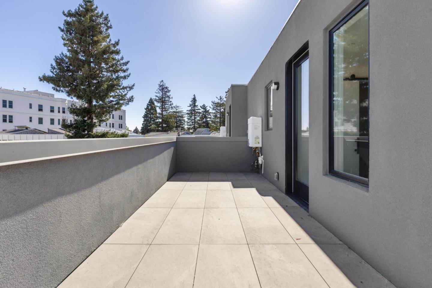 Detail Gallery Image 42 of 45 For 1433 Floribunda Ave #7,  Burlingame,  CA 94010 - 2 Beds | 2/1 Baths