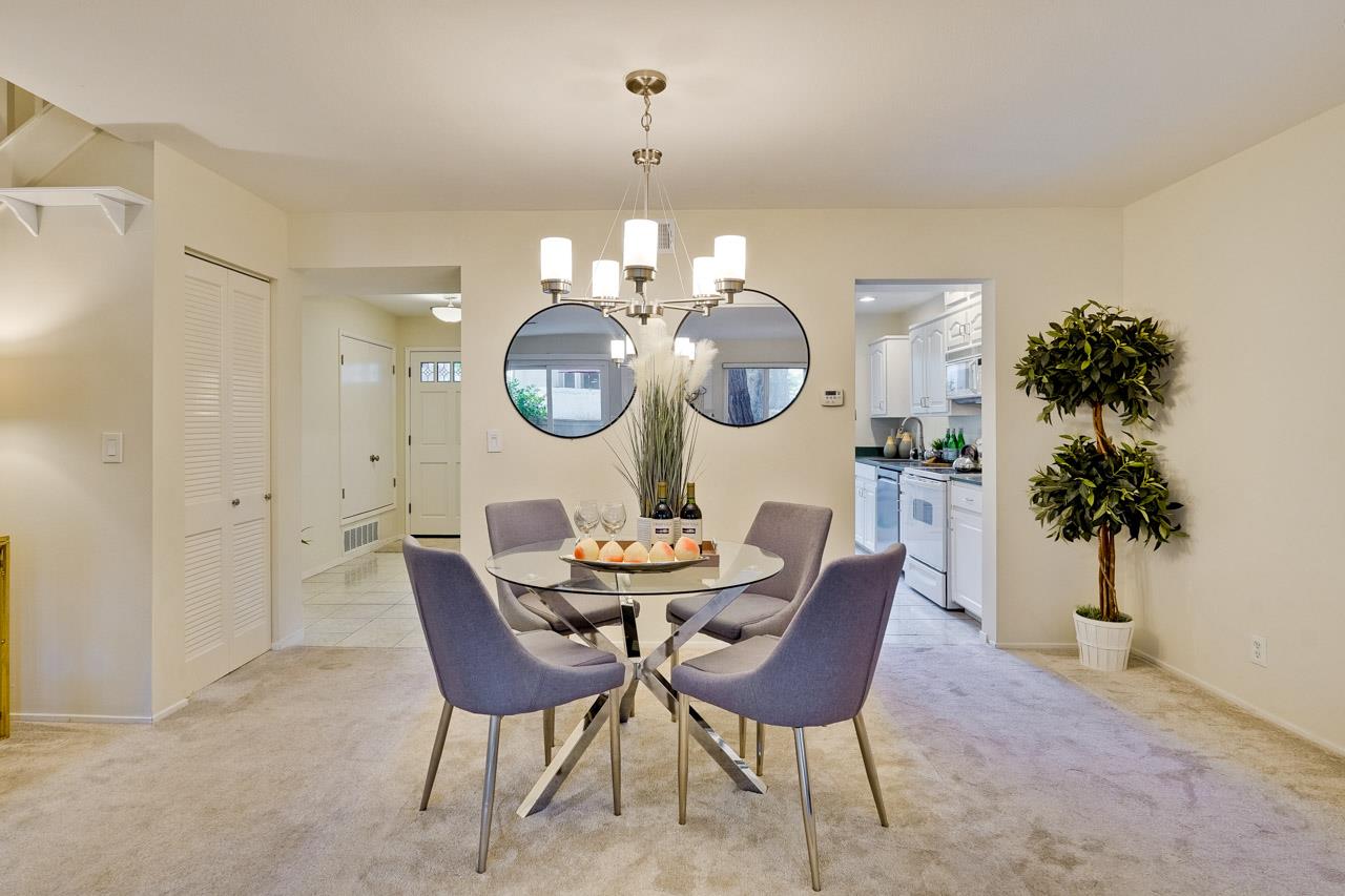 Detail Gallery Image 10 of 52 For 19423 Vineyard Ln, Saratoga,  CA 95070 - 3 Beds | 2/1 Baths