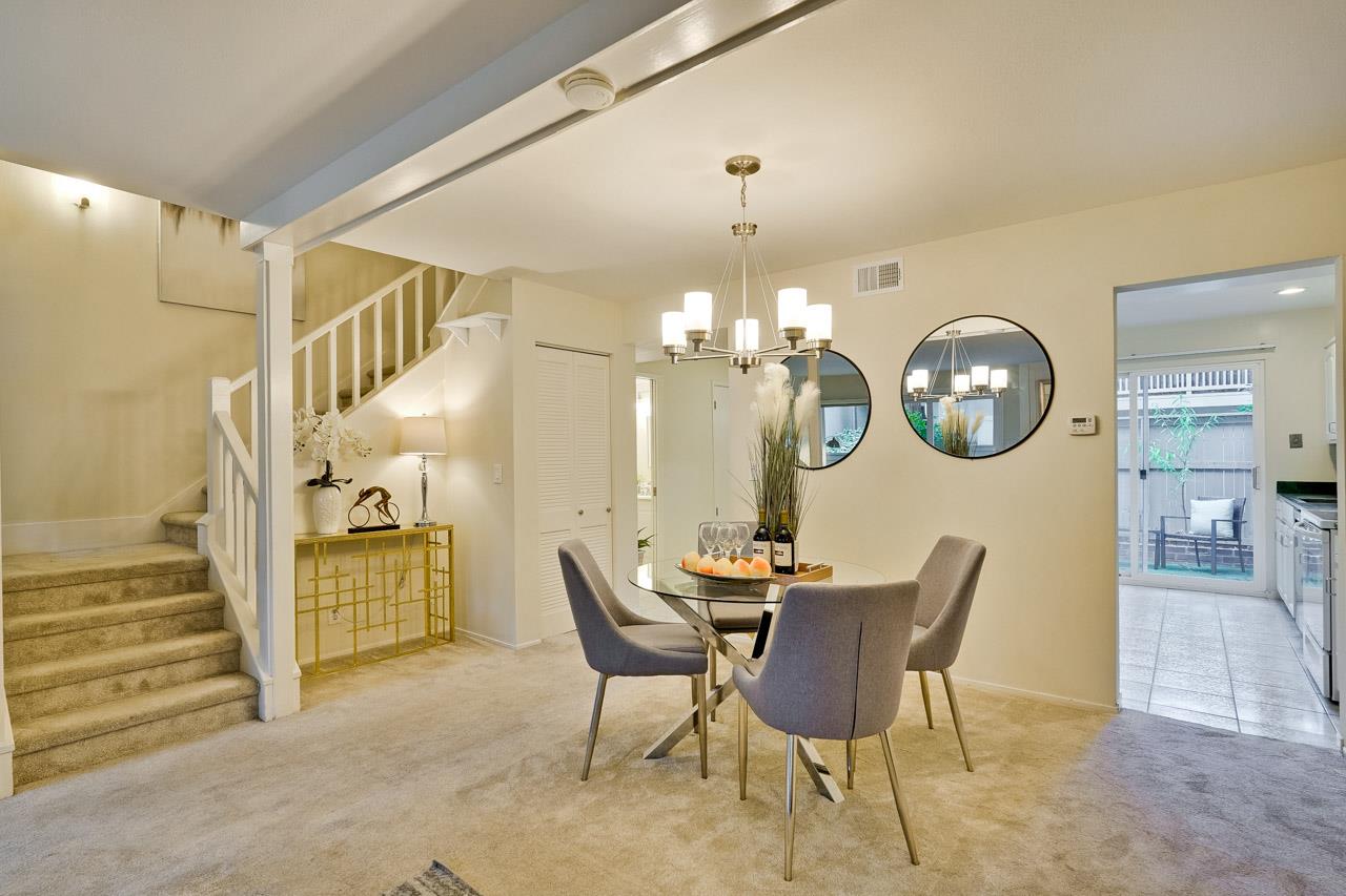 Detail Gallery Image 13 of 52 For 19423 Vineyard Ln, Saratoga,  CA 95070 - 3 Beds | 2/1 Baths