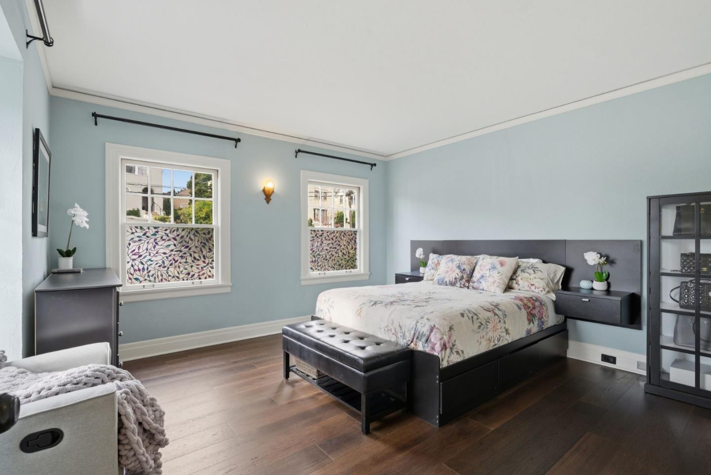 Detail Gallery Image 13 of 36 For 240 Wildwood Ave, Piedmont,  CA 94610 - 3 Beds | 2 Baths