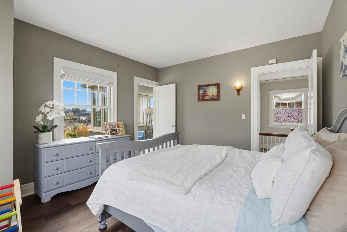 Detail Gallery Image 15 of 36 For 240 Wildwood Ave, Piedmont,  CA 94610 - 3 Beds | 2 Baths