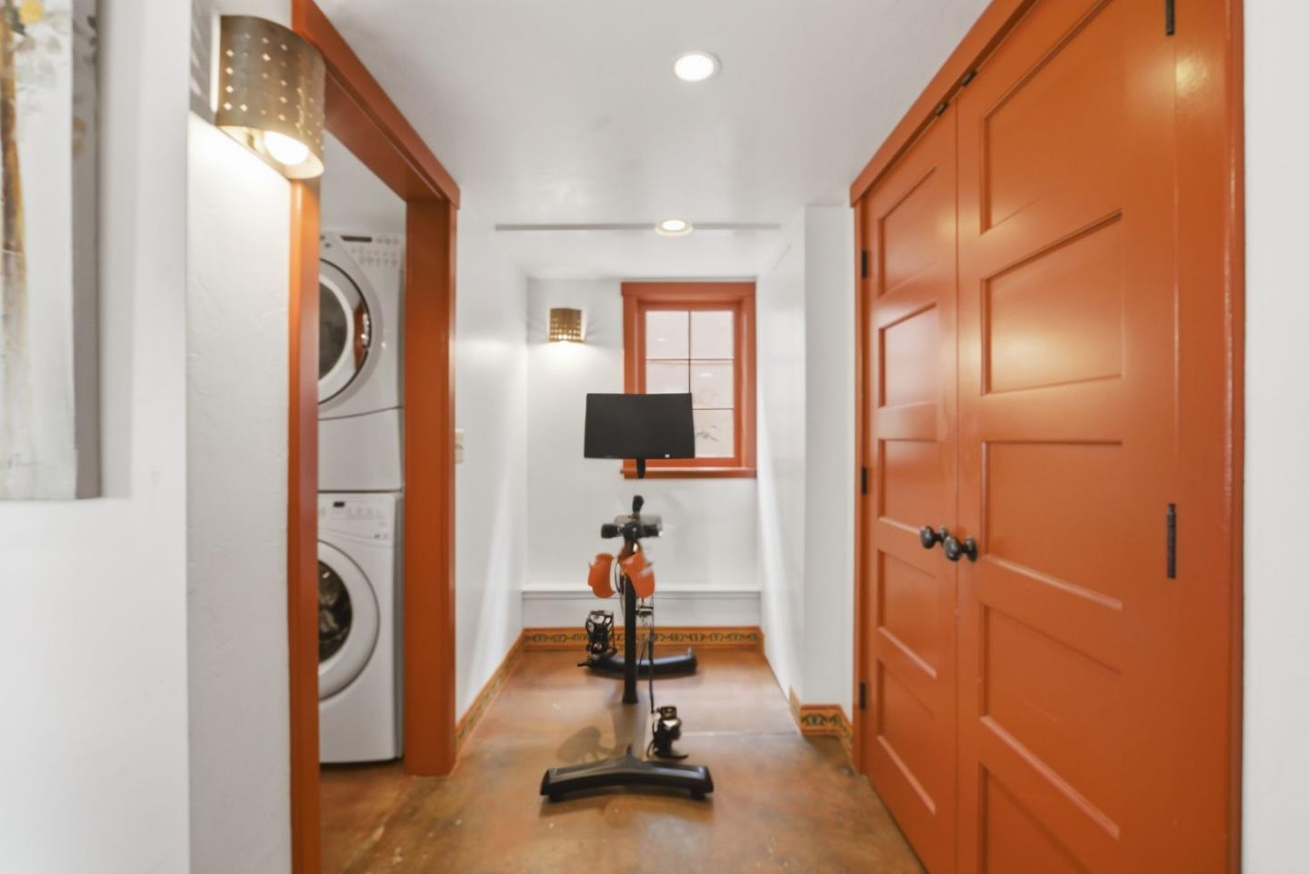 Detail Gallery Image 24 of 36 For 240 Wildwood Ave, Piedmont,  CA 94610 - 3 Beds | 2 Baths