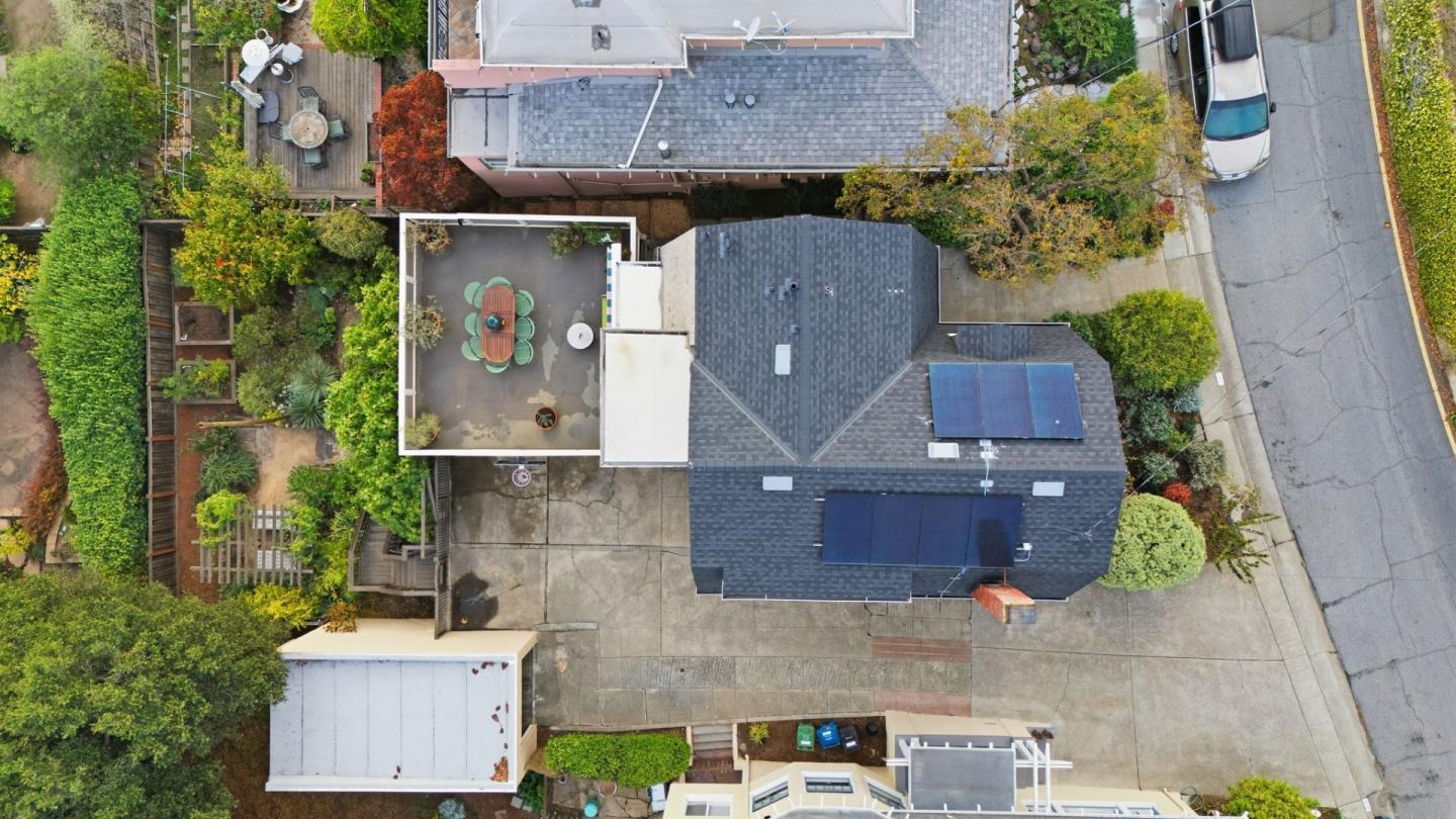 Detail Gallery Image 32 of 36 For 240 Wildwood Ave, Piedmont,  CA 94610 - 3 Beds | 2 Baths