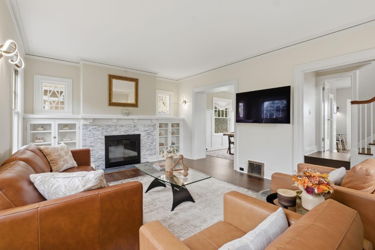 Detail Gallery Image 4 of 36 For 240 Wildwood Ave, Piedmont,  CA 94610 - 3 Beds | 2 Baths