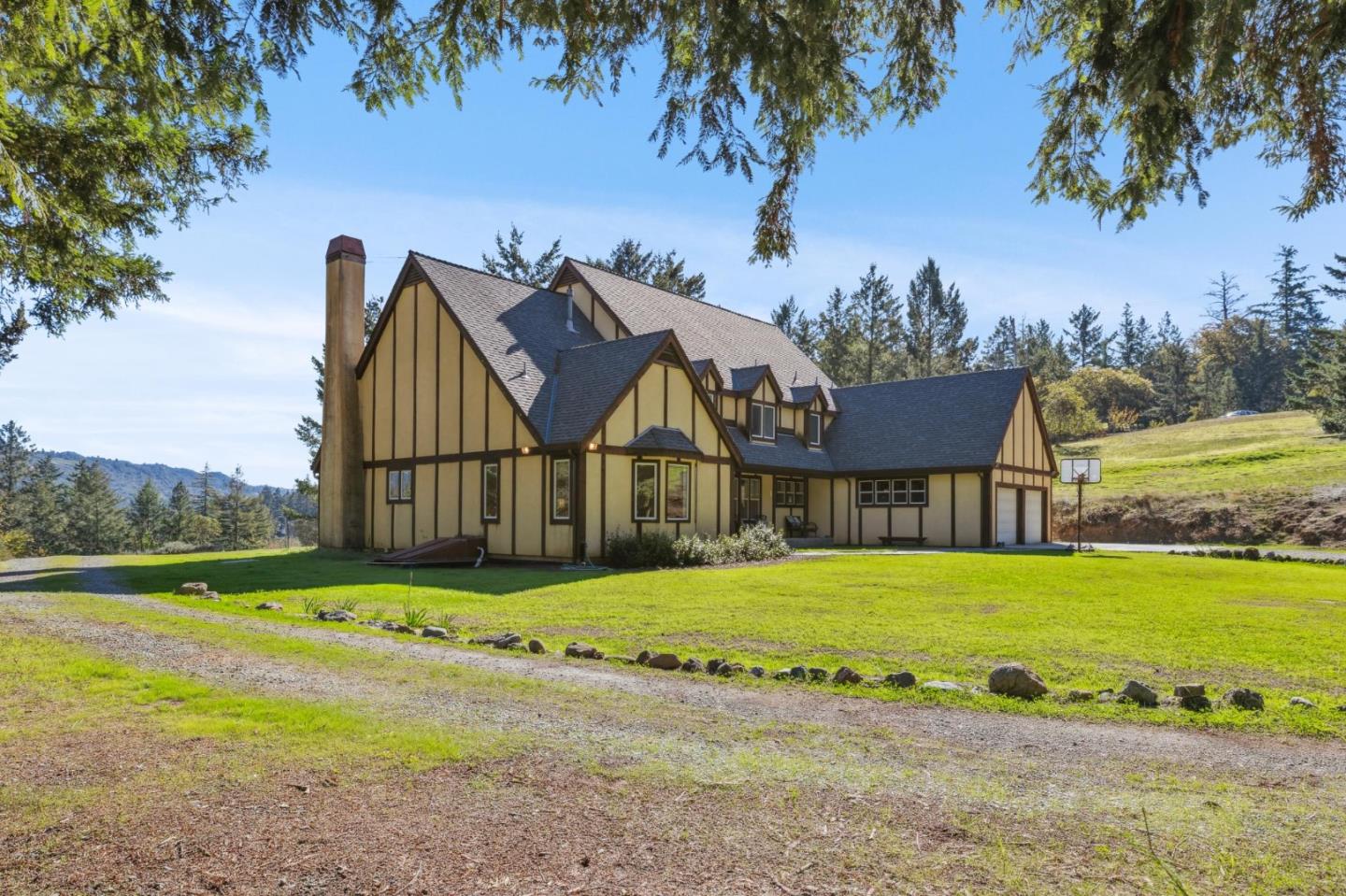 24595 Skyland Road, Los Gatos, CA, 95033