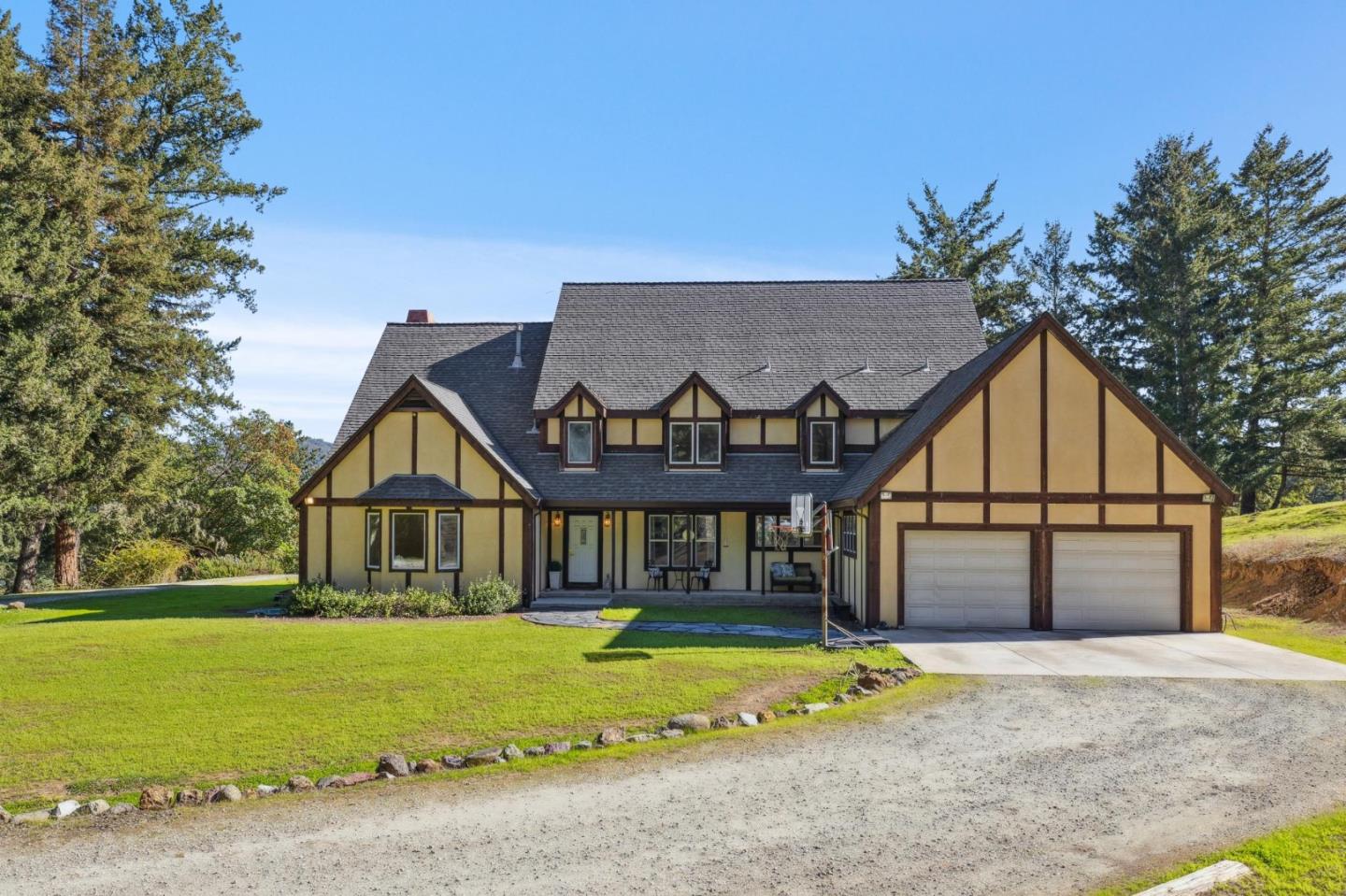 Detail Gallery Image 15 of 72 For 24595 Skyland Rd, Los Gatos,  CA 95033 - 4 Beds | 3/1 Baths