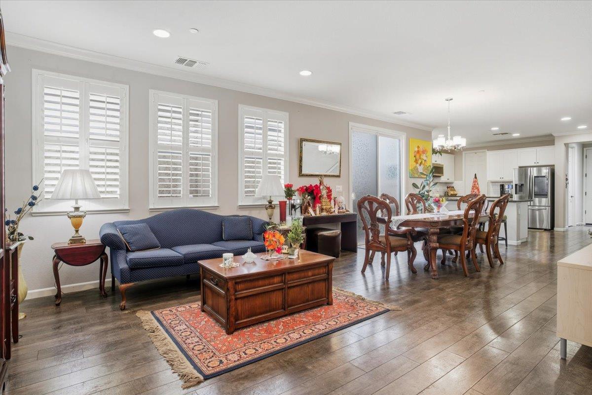 Detail Gallery Image 2 of 35 For 125 Lusitano Way, Gilroy,  CA 95020 - 4 Beds | 3 Baths