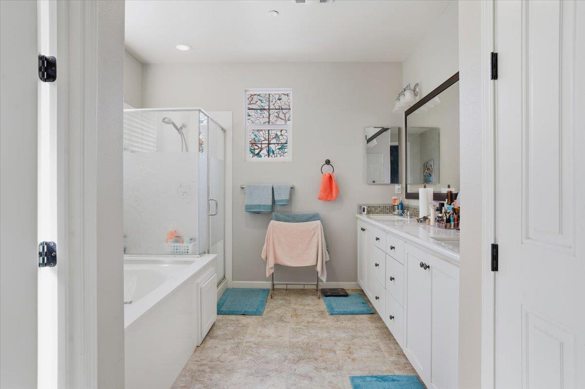 Detail Gallery Image 20 of 35 For 125 Lusitano Way, Gilroy,  CA 95020 - 4 Beds | 3 Baths