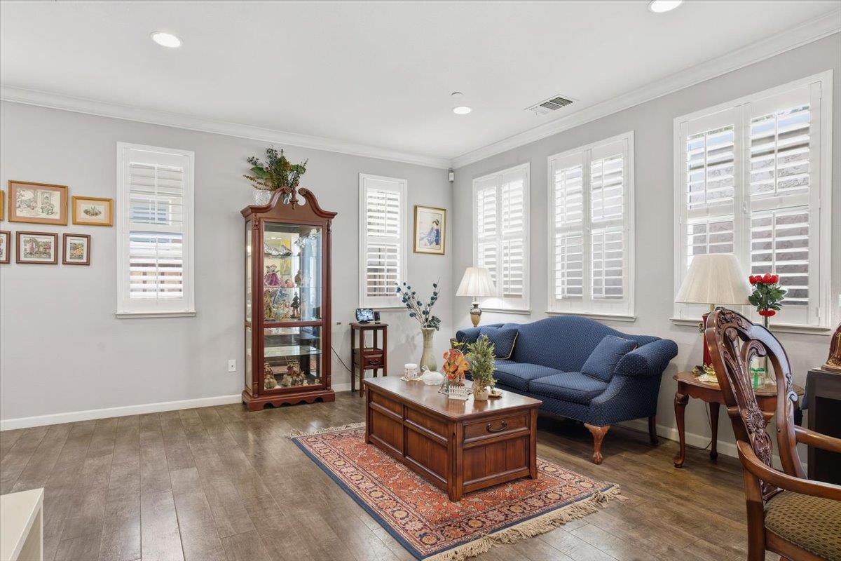 Detail Gallery Image 3 of 35 For 125 Lusitano Way, Gilroy,  CA 95020 - 4 Beds | 3 Baths