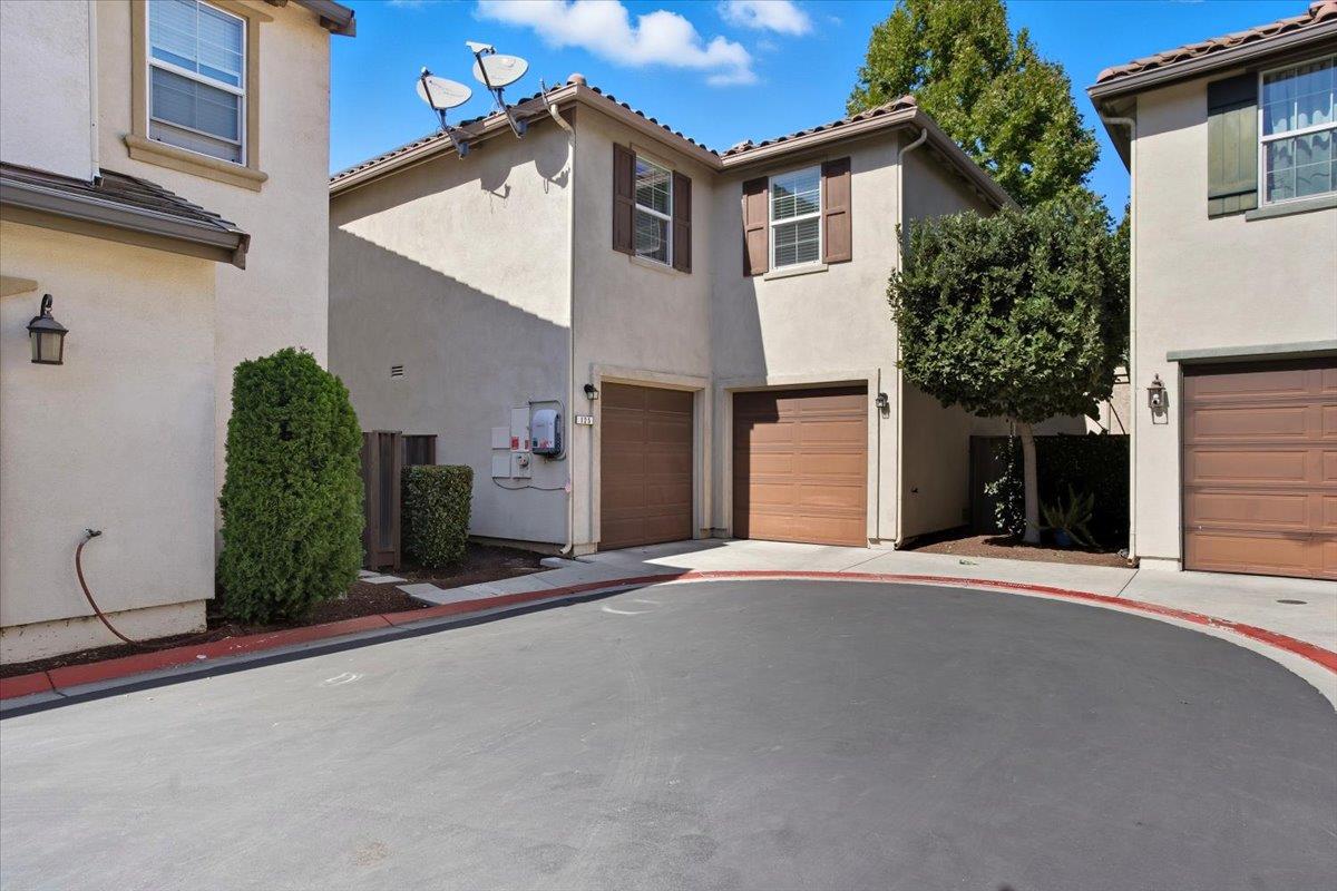 Detail Gallery Image 30 of 35 For 125 Lusitano Way, Gilroy,  CA 95020 - 4 Beds | 3 Baths